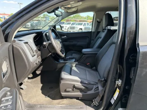 Another view of 2015 Chevrolet Colorado 4WD Z71 for sale in Chillicothe, MO at MAG CDJR