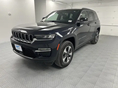Another view of 2024 Jeep Grand Cherokee 4xe 4x4 for sale in Chillicothe, MO at MAG CDJR