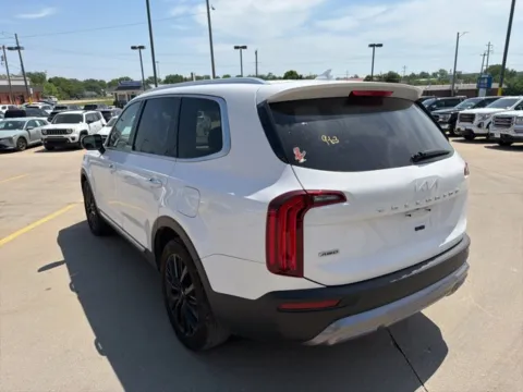 More photos of 2022 Kia Telluride SX at MAG CDJR, MO