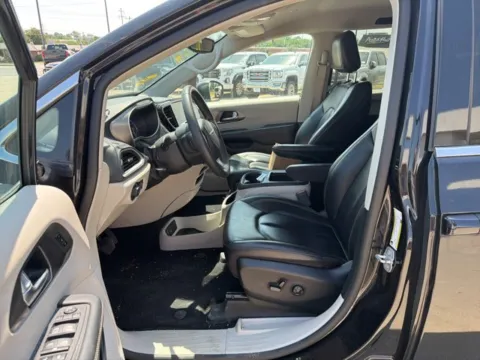 Another view of 2023 Chrysler Pacifica Touring L for sale in Chillicothe, MO at MAG CDJR