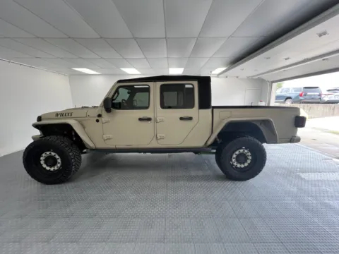 More photos of 2021 Jeep Gladiator Willys at MAG CDJR, MO