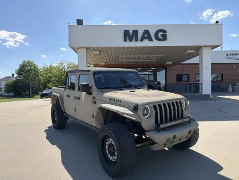 Black 2021 Jeep Gladiator Willys for sale in Chillicothe, MO
