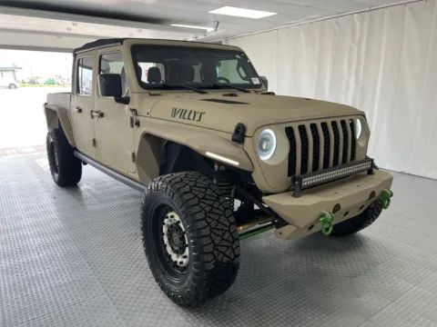 Black 2021 Jeep Gladiator Willys for sale in Chillicothe, MO
