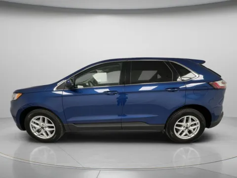 More photos of 2024 Ford Edge SEL at MAG CDJR, MO
