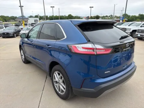 More photos of 2024 Ford Edge SEL at MAG CDJR, MO