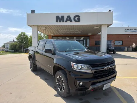 Black 2021 Chevrolet Colorado 4WD Z71 for sale in Chillicothe, MO