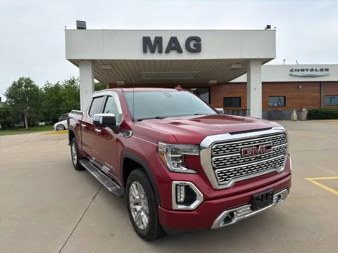 Red 2019 GMC Sierra 1500 Denali for sale in Chillicothe, MO