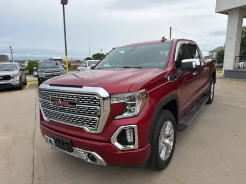 Photos of 2019 GMC Sierra 1500 Denali for sale in Chillicothe, MO at MAG CDJR
