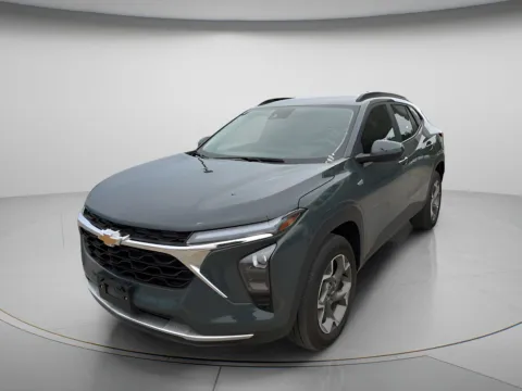 Photos of 2025 Chevrolet Trax LT for sale in Chillicothe, MO at MAG CDJR