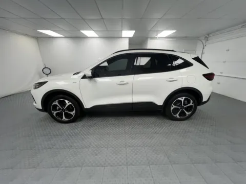 More photos of 2025 Ford Escape ST-Line Select at MAG CDJR, MO