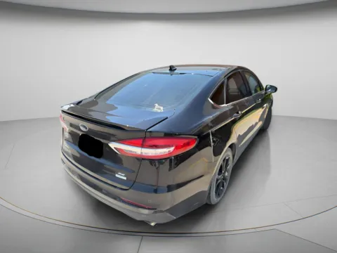 More photos of 2019 Ford Fusion SE at MAG CDJR, MO
