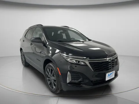 Photos of 2023 Chevrolet Equinox RS for sale in Chillicothe, MO at MAG CDJR