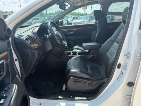 Another view of 2017 Honda CR-V Touring for sale in Chillicothe, MO at MAG CDJR