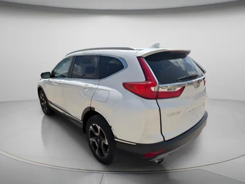 More photos of 2017 Honda CR-V Touring at MAG CDJR, MO
