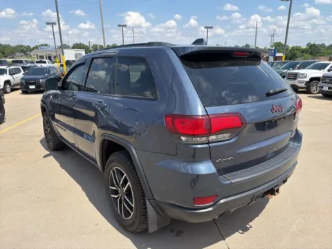 More photos of 2021 Jeep Grand Cherokee Trailhawk at MAG CDJR, MO