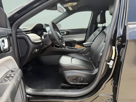 Another view of 2025 Jeep Compass Limited for sale in Chillicothe, MO at MAG CDJR