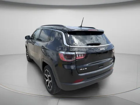 More photos of 2025 Jeep Compass Limited at MAG CDJR, MO
