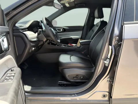 Another view of 2024 Jeep Compass Limited for sale in Chillicothe, MO at MAG CDJR