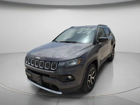 Photos of 2024 Jeep Compass Limited for sale in Chillicothe, MO at MAG CDJR