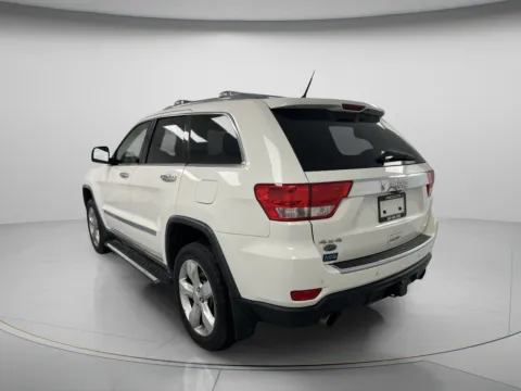 More photos of 2011 Jeep Grand Cherokee Overland at MAG CDJR, MO