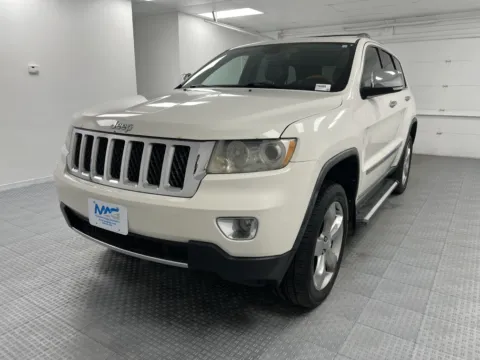 Another view of 2011 Jeep Grand Cherokee Overland for sale in Chillicothe, MO at MAG CDJR
