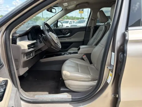 Another view of 2021 Lincoln Corsair Standard for sale in Chillicothe, MO at MAG CDJR