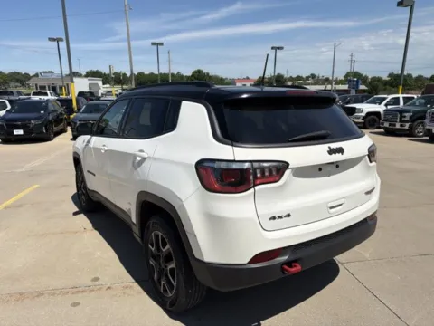 More photos of 2019 Jeep Compass Trailhawk at MAG CDJR, MO