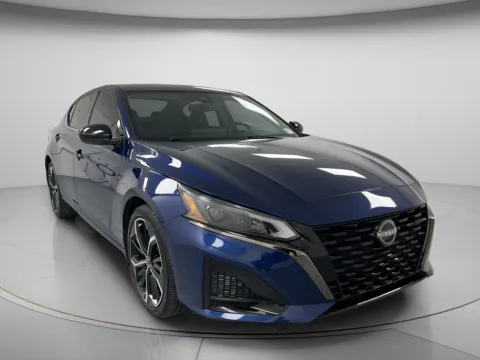 Photos of 2024 Nissan Altima 2.5 SR for sale in Chillicothe, MO at MAG CDJR