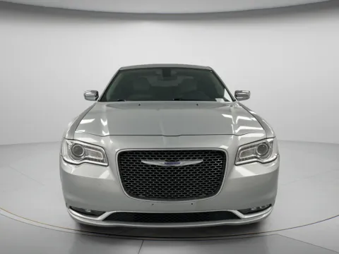 Photos of 2021 Chrysler 300 Touring L for sale in Chillicothe, MO at MAG CDJR