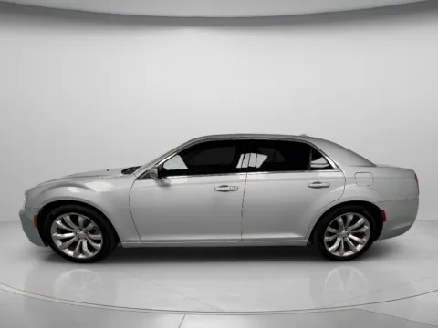 More photos of 2021 Chrysler 300 Touring L at MAG CDJR, MO