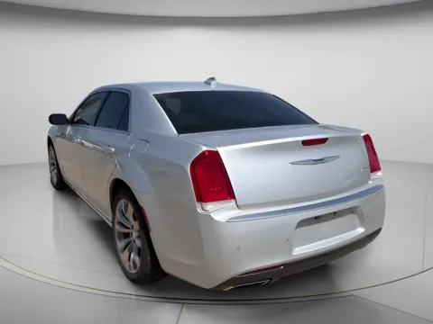 More photos of 2021 Chrysler 300 Touring L at MAG CDJR, MO