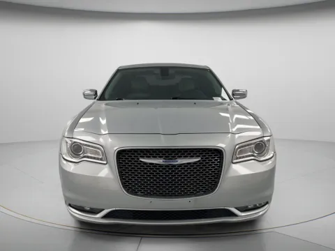 Photos of 2021 Chrysler 300 Touring L for sale in Chillicothe, MO at MAG CDJR