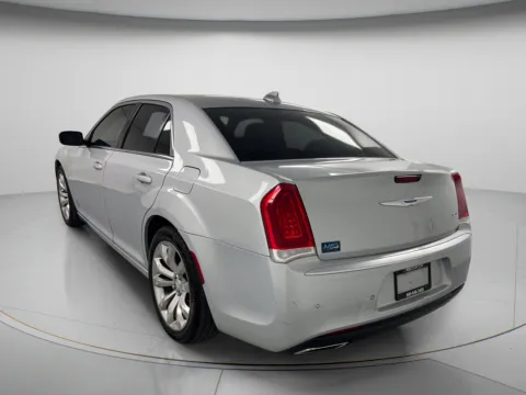 More photos of 2021 Chrysler 300 Touring L at MAG CDJR, MO