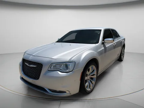 Photos of 2021 Chrysler 300 Touring L for sale in Chillicothe, MO at MAG CDJR