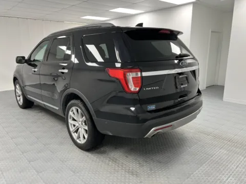 More photos of 2017 Ford Explorer Limited at MAG CDJR, MO