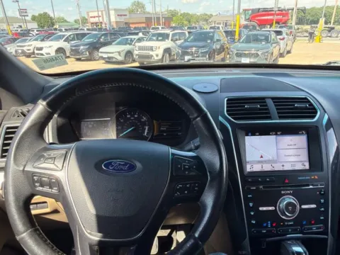 More photos of 2017 Ford Explorer Limited at MAG CDJR, MO