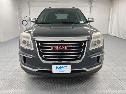 Photos of 2017 GMC Terrain SLE for sale in Chillicothe, MO at MAG CDJR