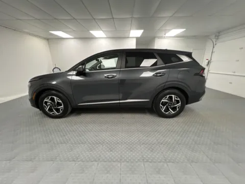 More photos of 2024 Kia Sportage LX at MAG CDJR, MO