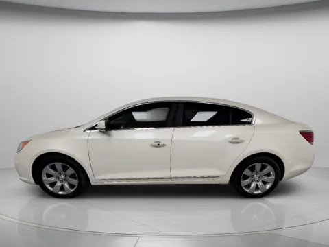 More photos of 2013 Buick LaCrosse Premium 2 at MAG CDJR, MO
