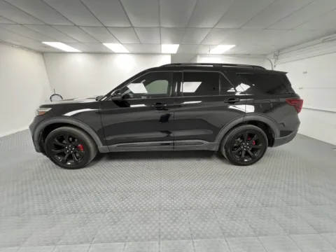 More photos of 2020 Ford Explorer ST at MAG CDJR, MO