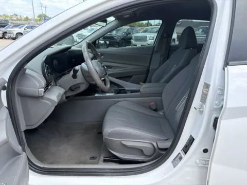 Another view of 2023 Hyundai Elantra SEL for sale in Chillicothe, MO at MAG CDJR