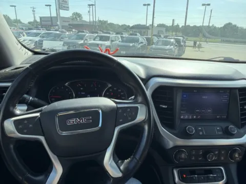 More photos of 2020 GMC Acadia SLT at MAG CDJR, MO