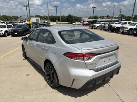 More photos of 2024 Toyota Corolla SE at MAG CDJR, MO