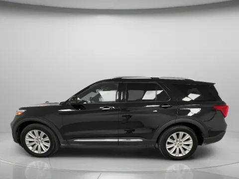 More photos of 2020 Ford Explorer Limited at MAG CDJR, MO