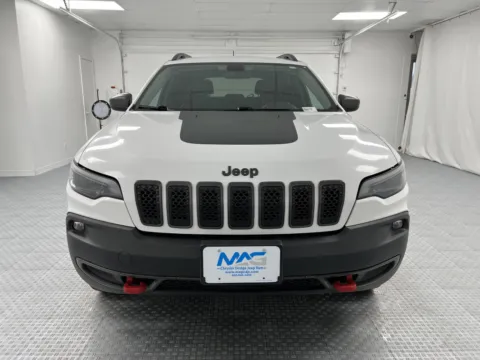 Photos of 2020 Jeep Cherokee Trailhawk for sale in Chillicothe, MO at MAG CDJR