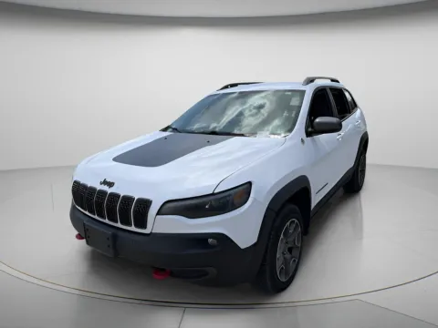 Photos of 2020 Jeep Cherokee Trailhawk for sale in Chillicothe, MO at MAG CDJR