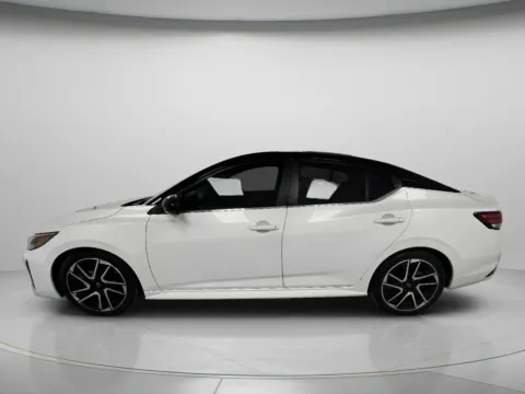 More photos of 2024 Nissan Sentra SR at MAG CDJR, MO