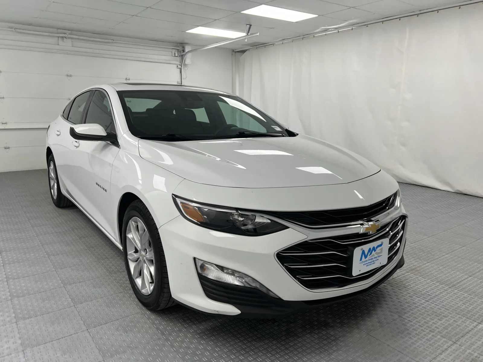 White 2024 Chevrolet Malibu LT for sale in Chillicothe, MO