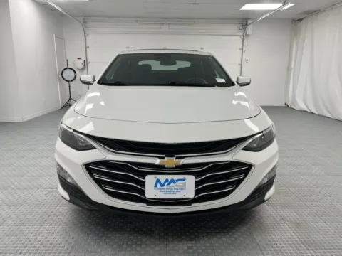 Photos of 2024 Chevrolet Malibu LT for sale in Chillicothe, MO at MAG CDJR