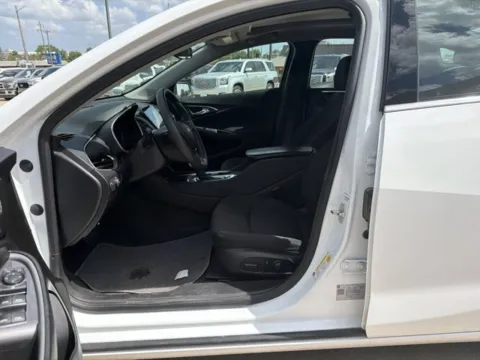 Another view of 2024 Chevrolet Malibu LT for sale in Chillicothe, MO at MAG CDJR